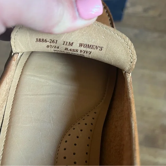 G.H. Bass & Co. Women’s Tan Loafers - Picture 5 of 6